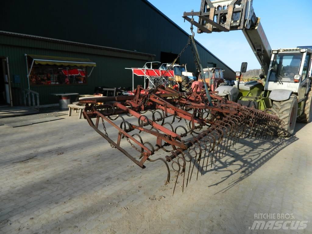 Lilla Harrie 3600 Déchaumeur, cultivateur