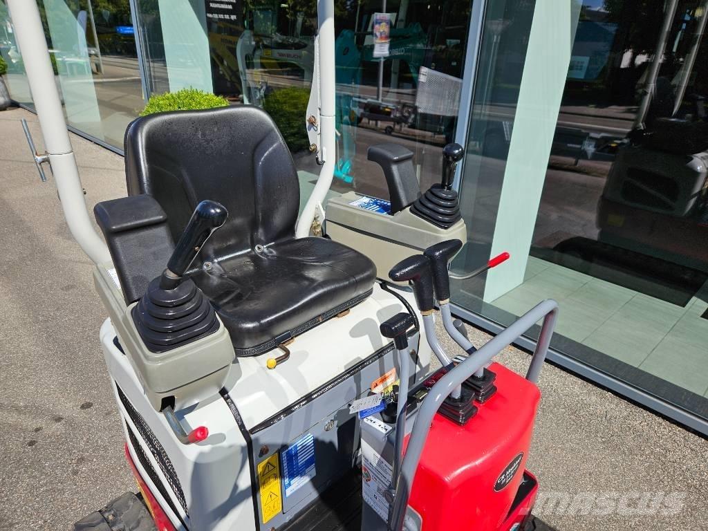 Takeuchi TB 210 Mini pelle < 7t