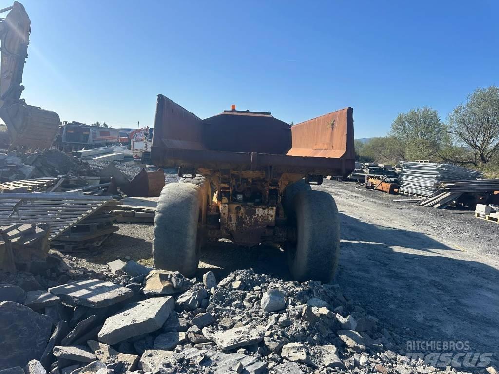 Volvo A 25 C Tombereau articulé