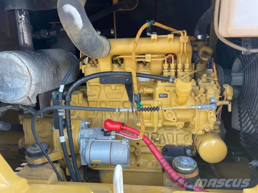 CAT 305.5E2 Mini pelle < 7t