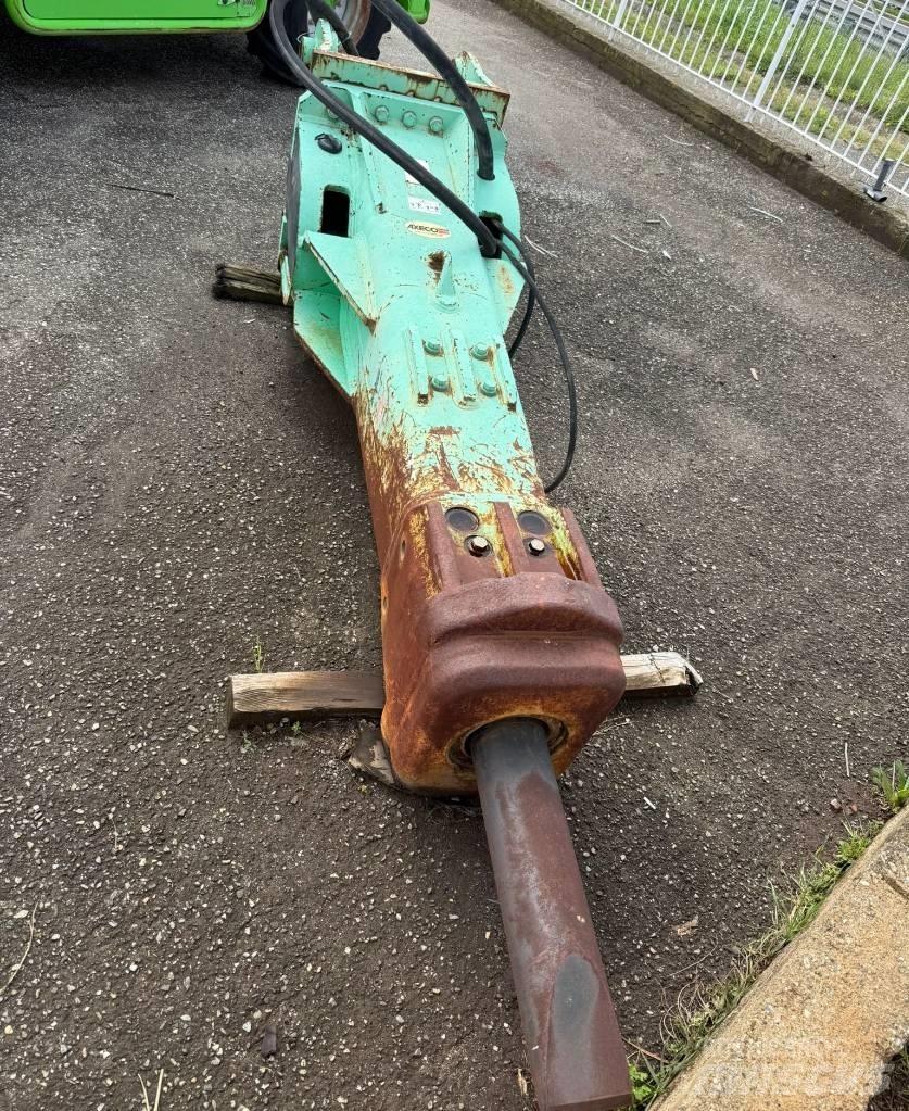 Montabert V 45 Marteau hydraulique