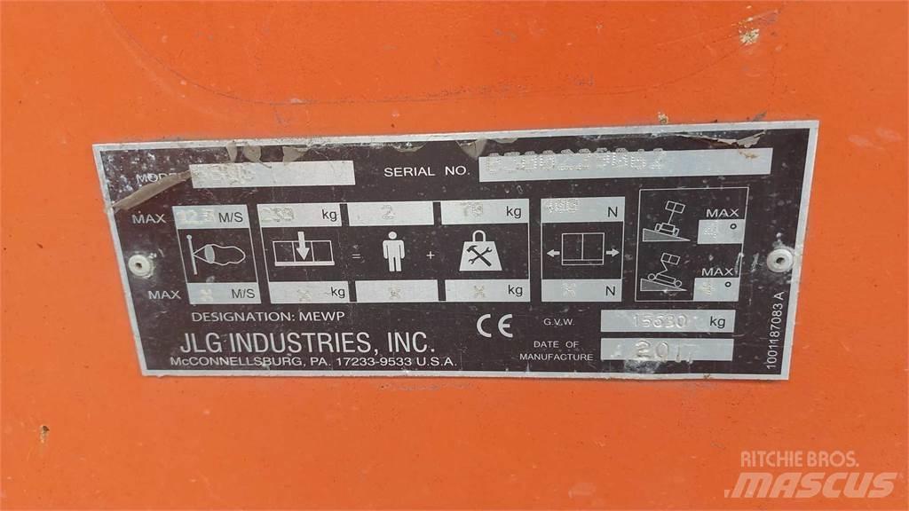 JLG 680SGW+ Nacelles télescopiques