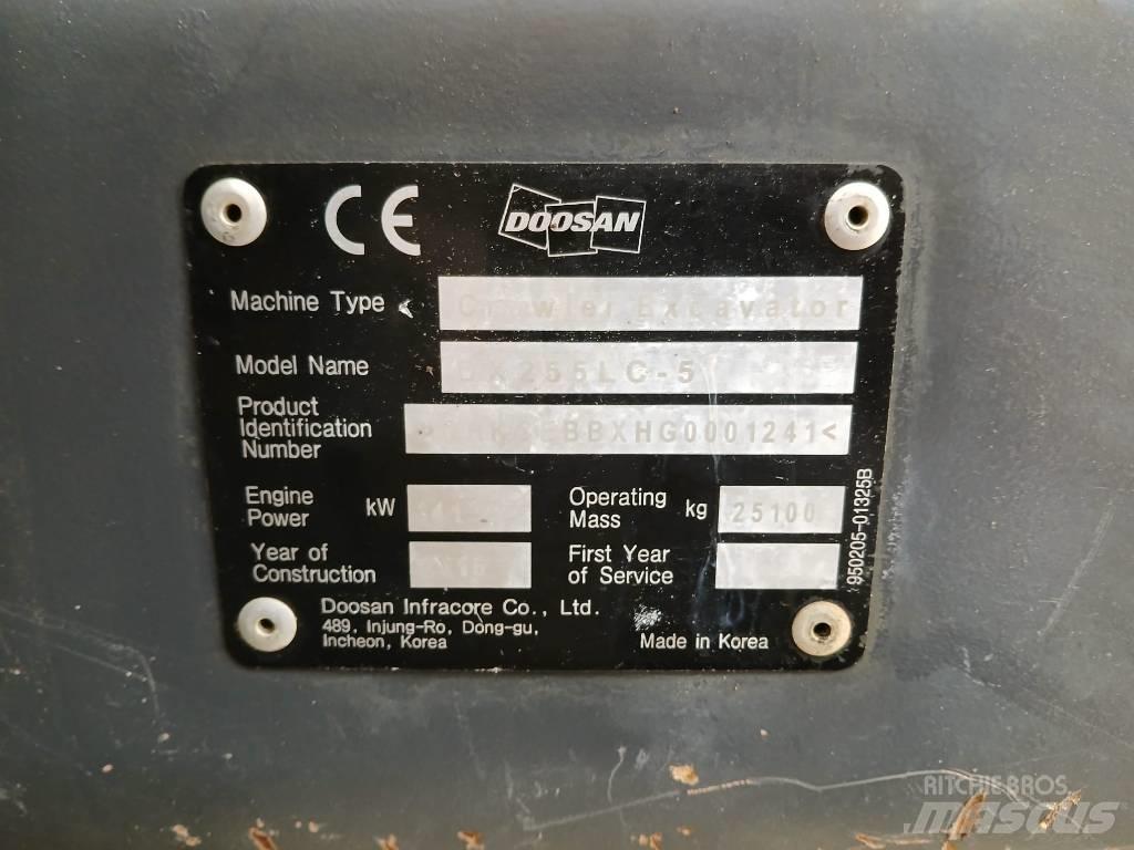 Doosan DX 255 LC Pelle sur chenilles