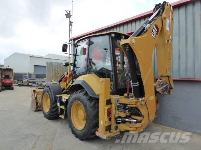 CAT 444 Tractopelle