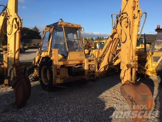CAT 428 Tractopelle