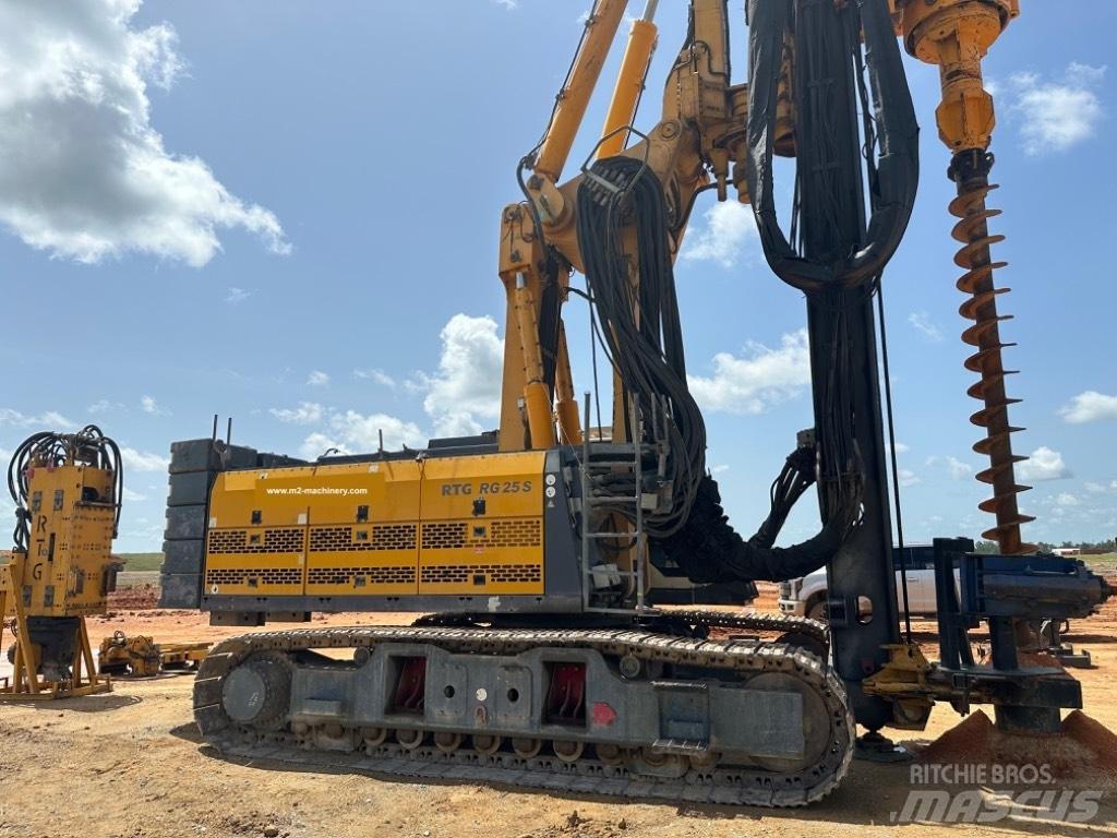 Bauer RTG RG 25 S Foreuse