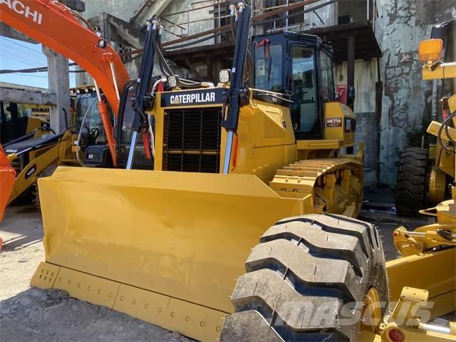 CAT D 6 G Bouteurs sur chenilles
