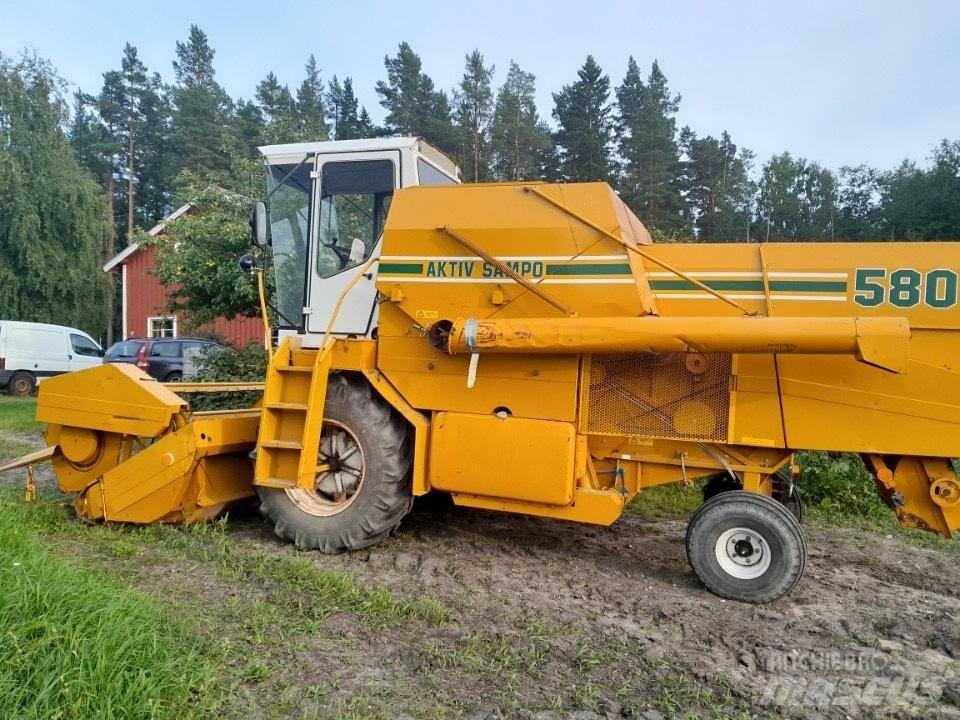 Sampo 580 Moissonneuse batteuse