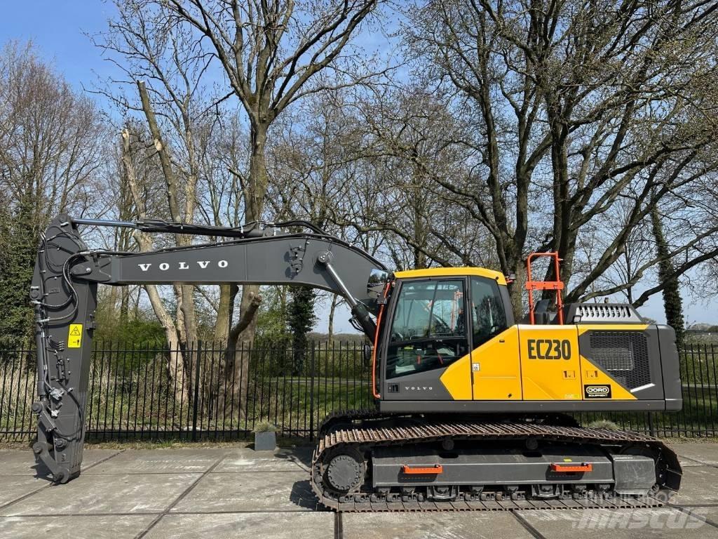 Volvo EC 230FL Pelle sur chenilles