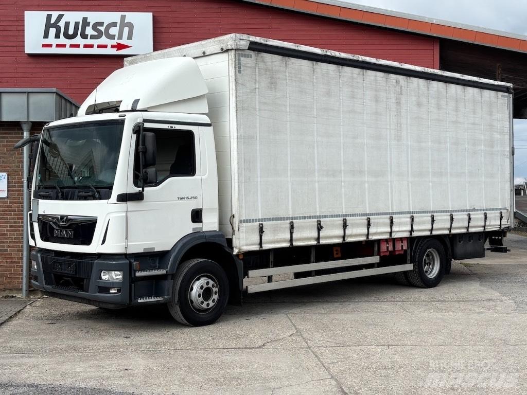 MAN TGM 15.250 Camion à rideaux coulissants (PLSC)