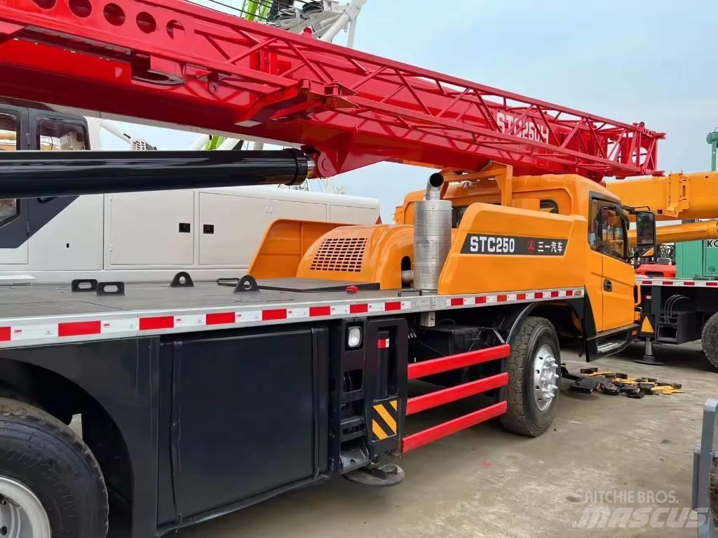 Sany STC 250 Grues tout terrain