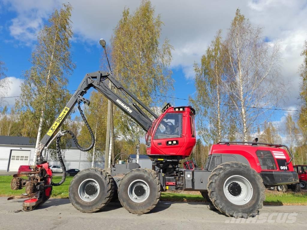 Komatsu 951 Abatteuse