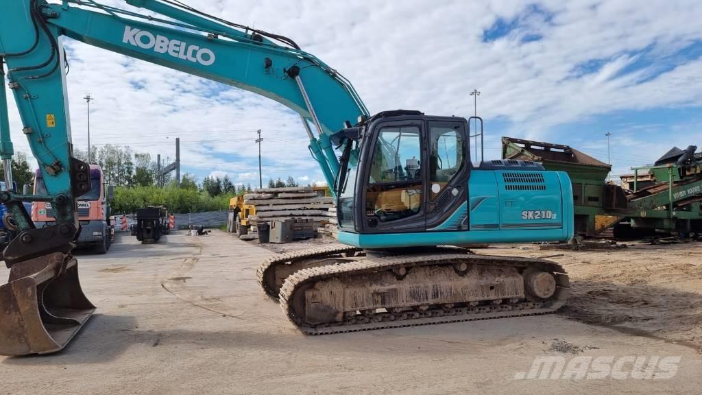 Kobelco SK 210 LC Pelle sur chenilles