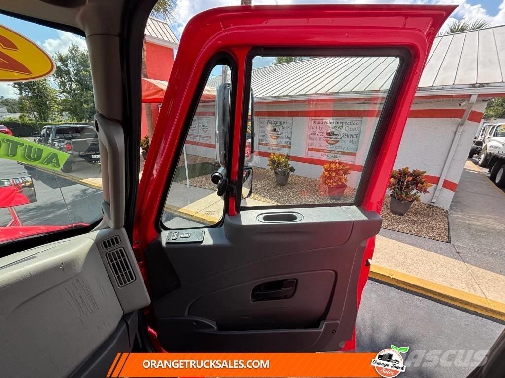 International 4300 Camion Fourgon