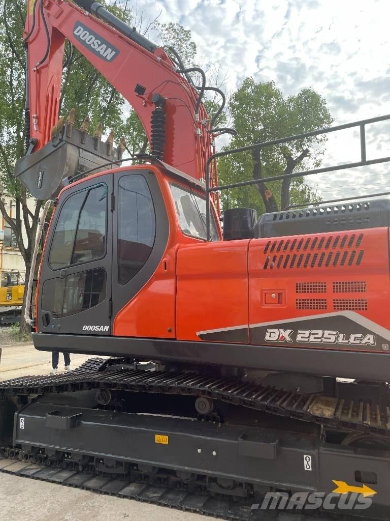 Doosan DX 225 Mini pelle 7t-12t