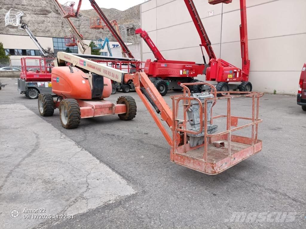 JLG 600 AJ Nacelles articulées