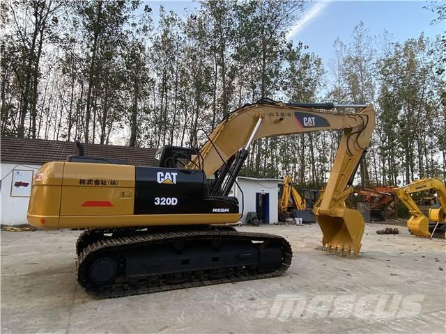 CAT 320D Pelle sur chenilles