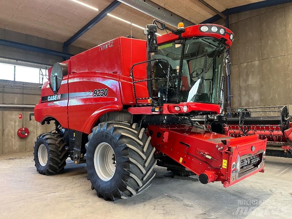 Case IH 9230 Moissonneuse batteuse