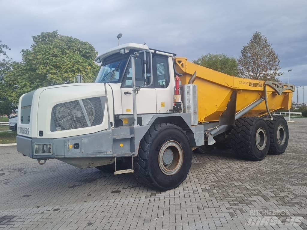 Liebherr TA 230 Tombereau articulé