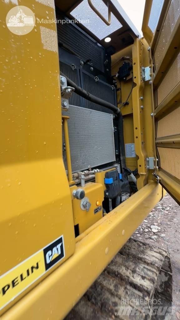 CAT 323 Pelle sur chenilles