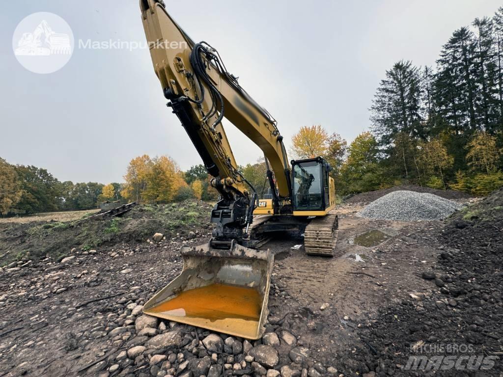 CAT 323 Pelle sur chenilles