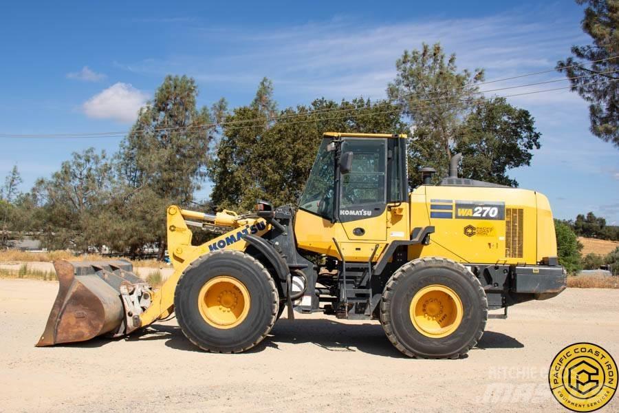 Komatsu WA 270 Chargeuse sur pneus