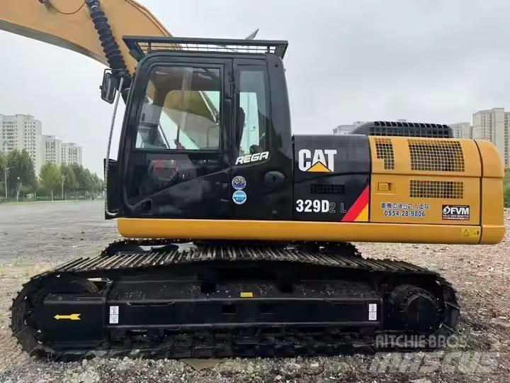 CAT CAT329D2L Mini pelle 7t-12t