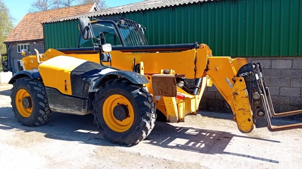 JCB 540-140 Chariot télescopique