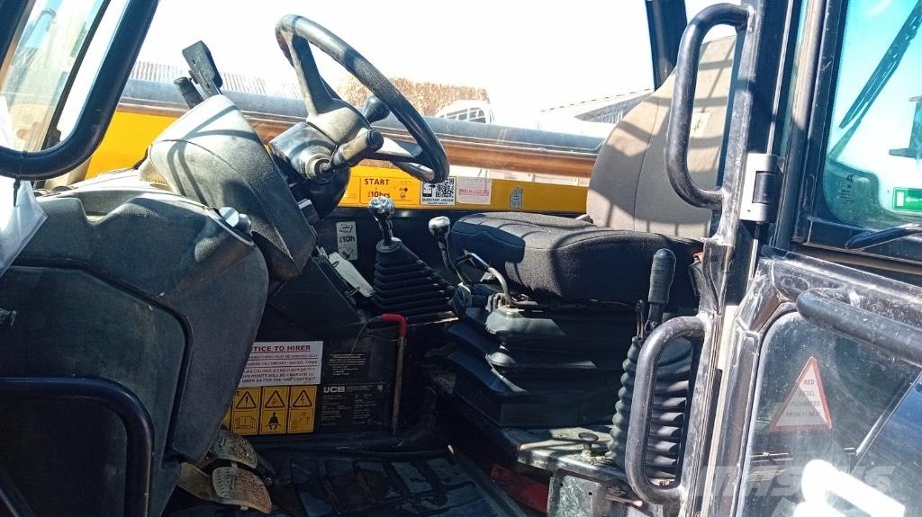 JCB 540-140 Chariot télescopique