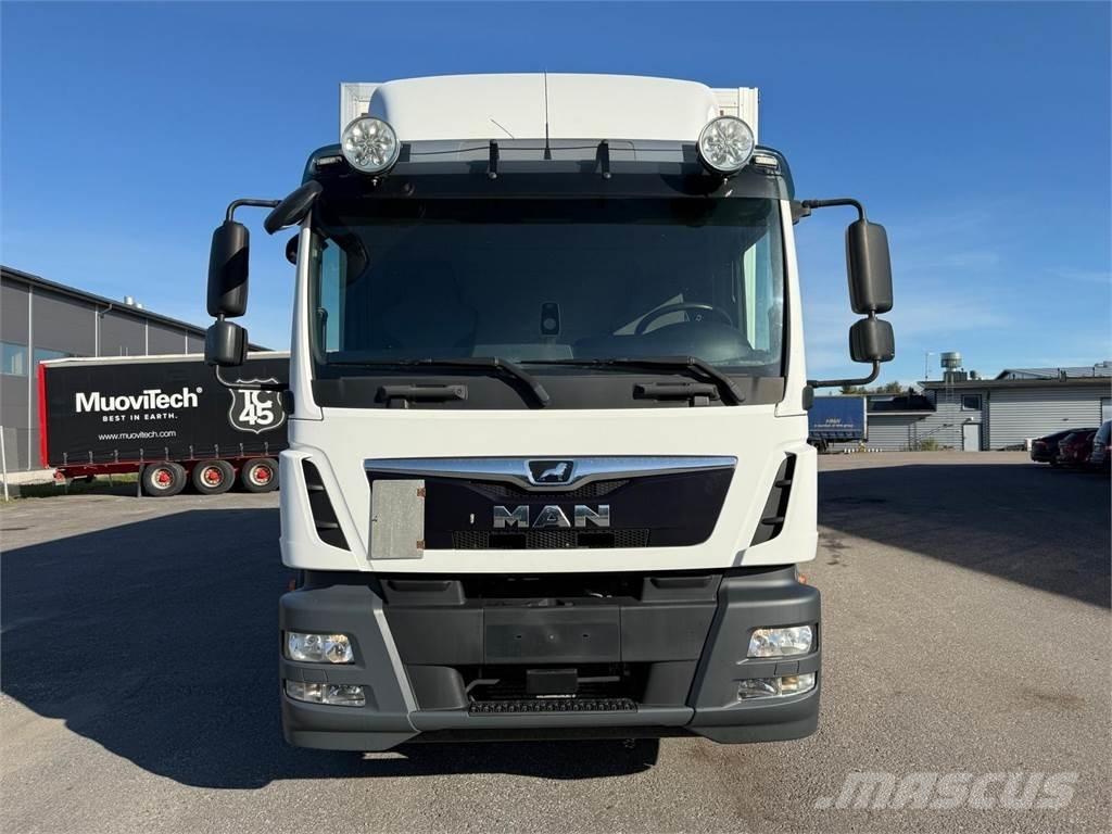MAN TGM 15.290 4X2 Camion Fourgon