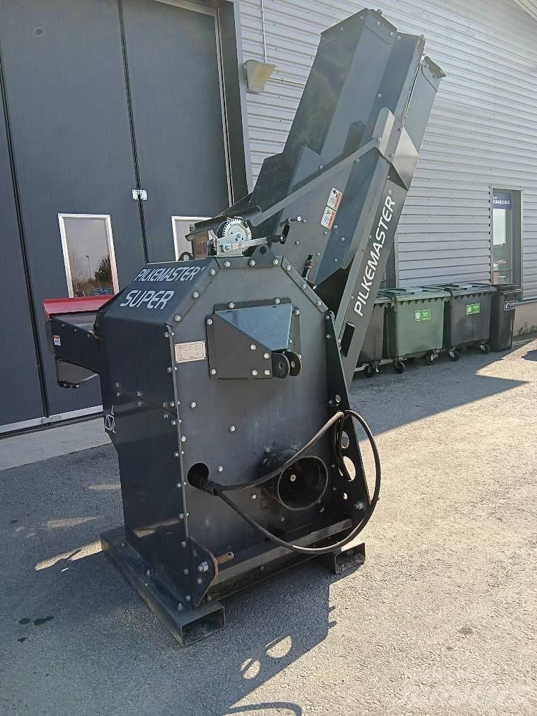 Pilkemaster Super Fendeuse, Scie