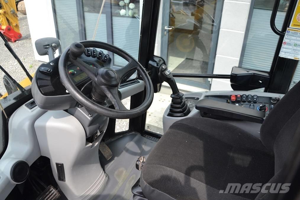 CAT 908 M Chargeuse sur pneus