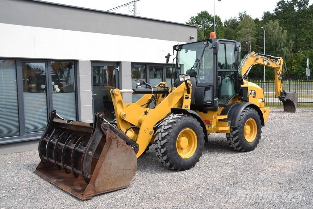CAT 908 M Chargeuse sur pneus