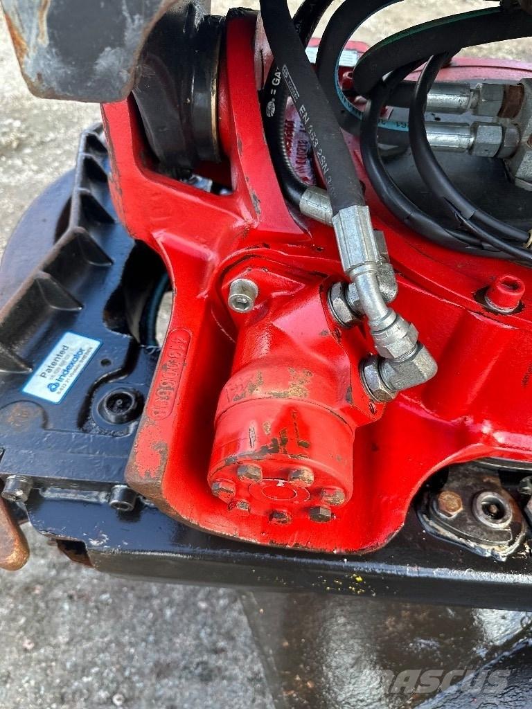 Takeuchi TB 2150 R Pelle sur chenilles