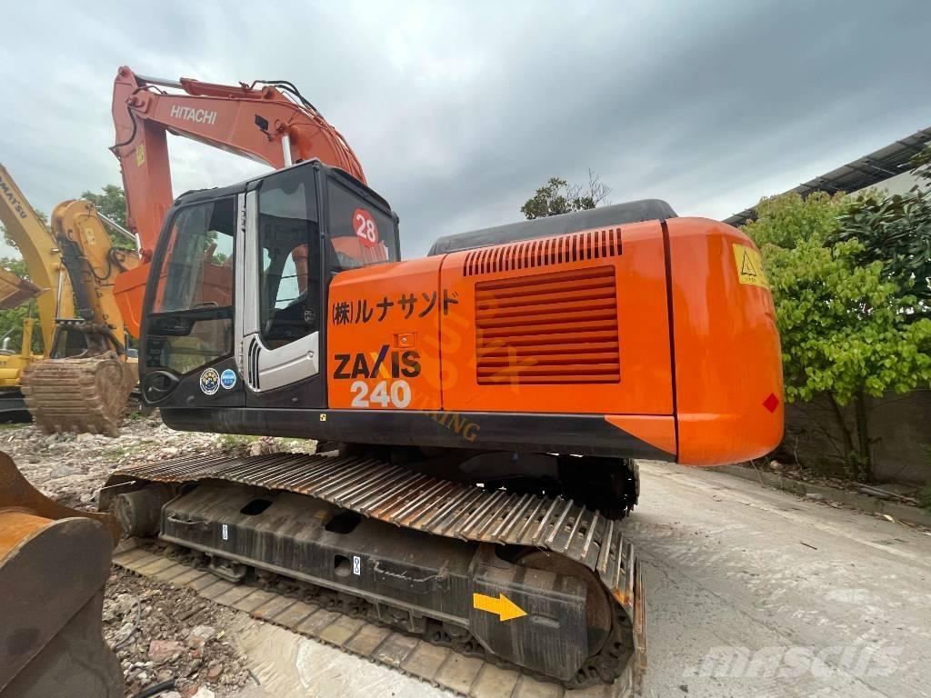 Hitachi ZX 240 Pelle sur chenilles