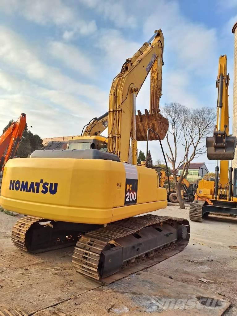 Komatsu PC 200-7 Pelle sur chenilles