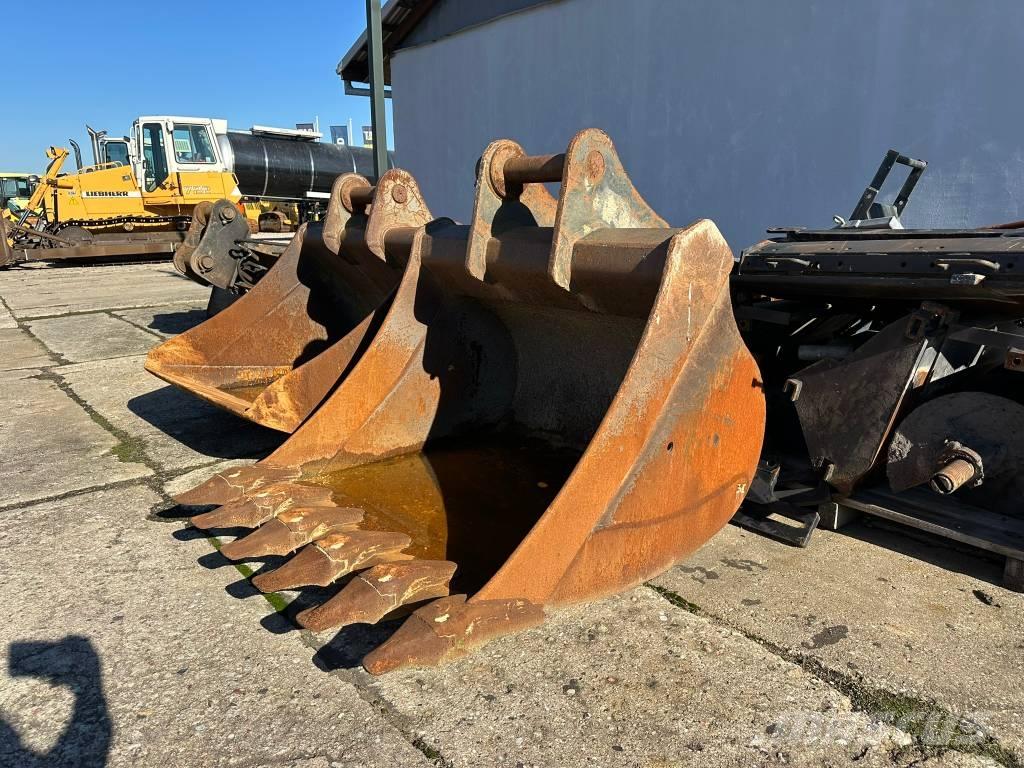 Hitachi ZX 170 W-5 B Pelle rétro arrière