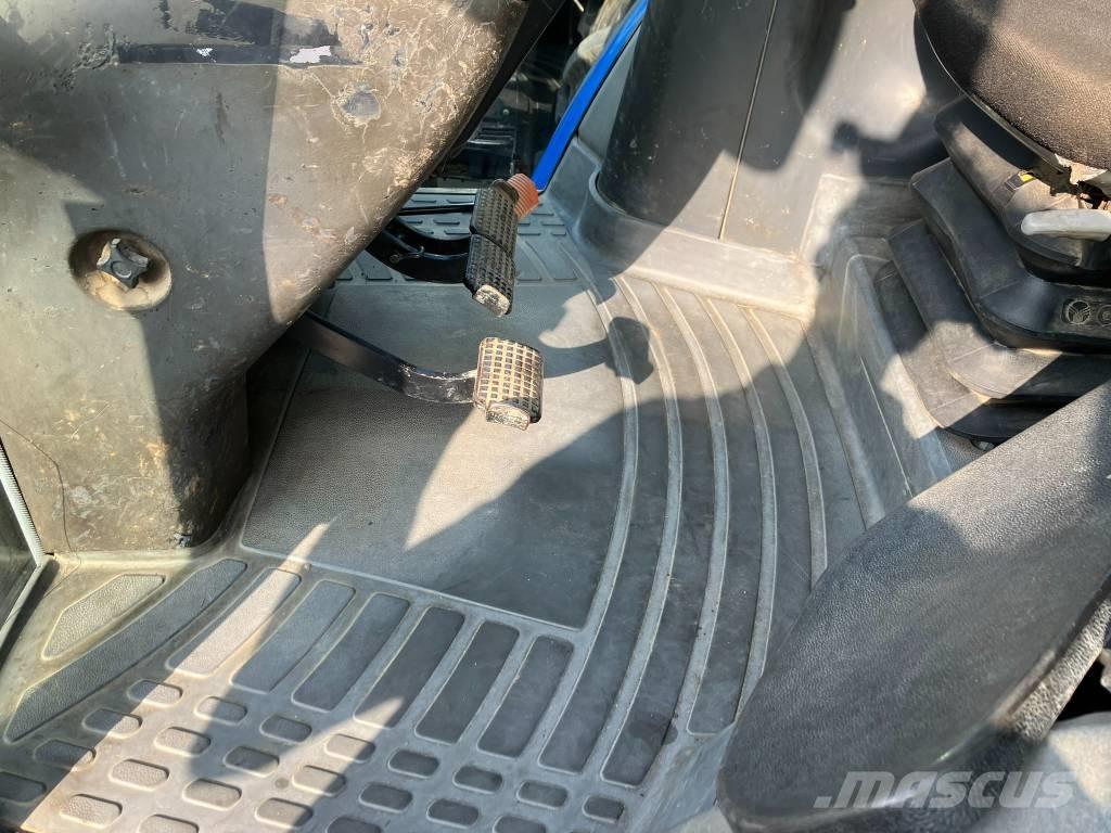 New Holland TM 135 Tracteur