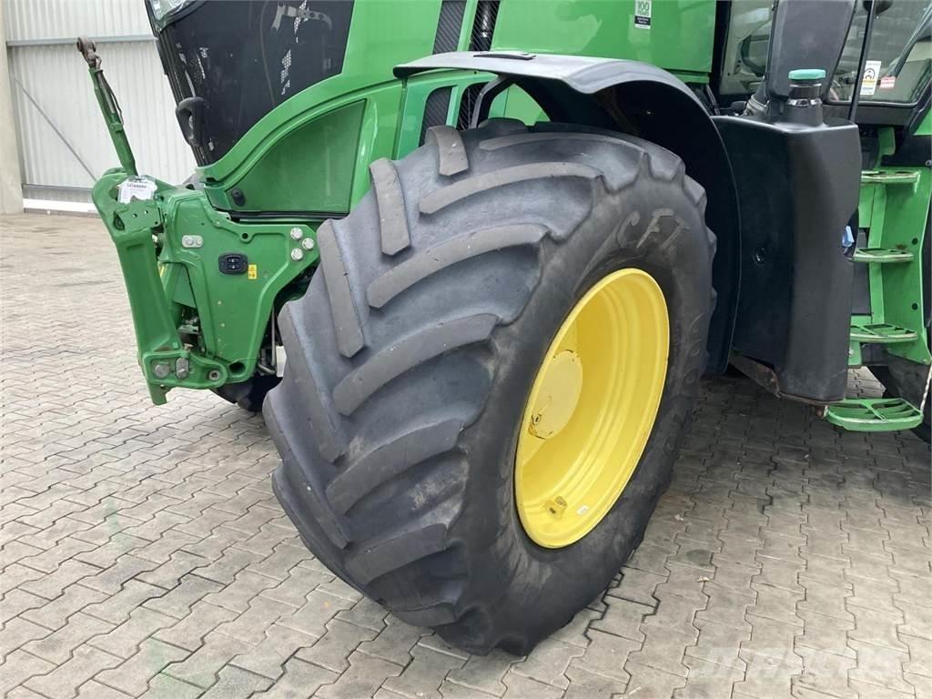 John Deere 6230R Tracteur