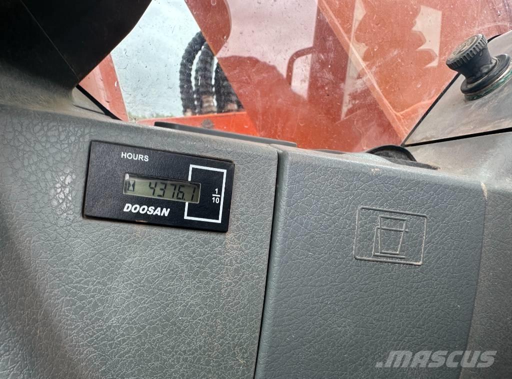 Doosan DX 140 LCR-3 Pelle sur chenilles