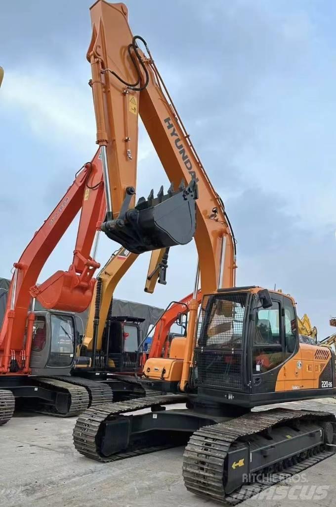 Hyundai 220-9 Pelle sur chenilles
