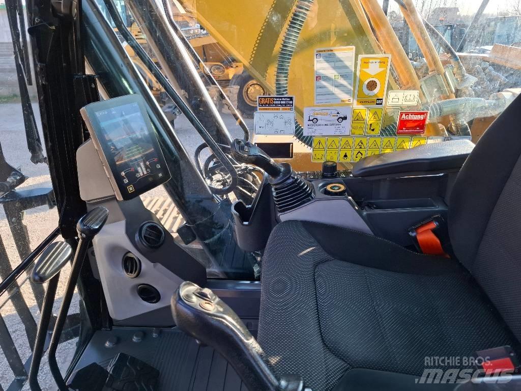 CAT 323 07A Pelle sur chenilles