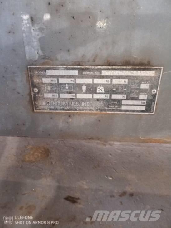 JLG 600 AJ Nacelles articulées