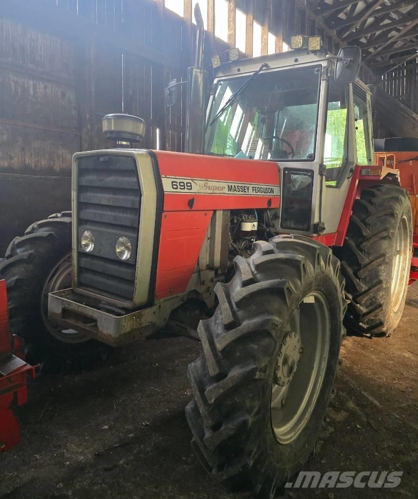 Massey Ferguson 699 Tracteur