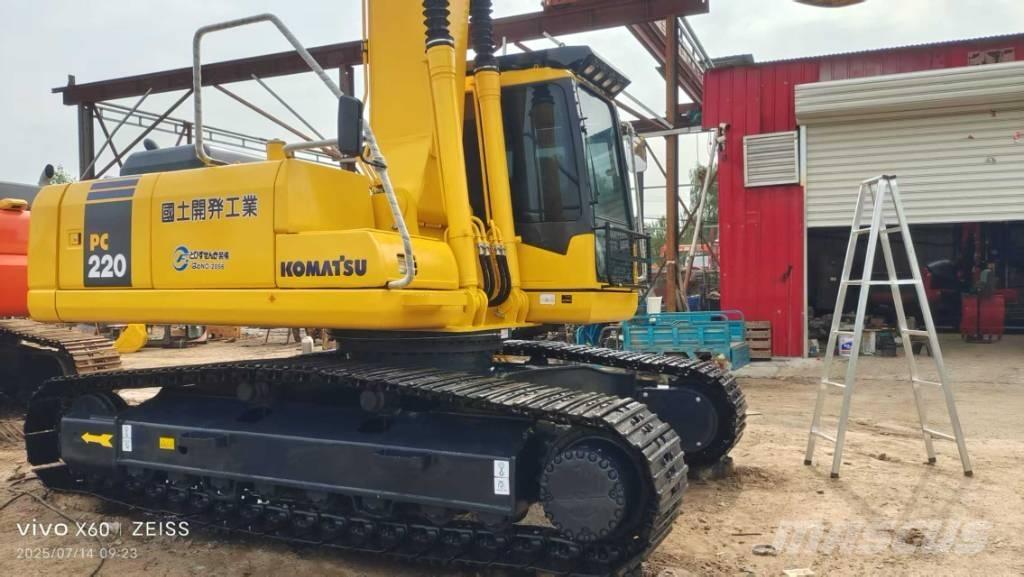 Komatsu 220 Pelle sur chenilles