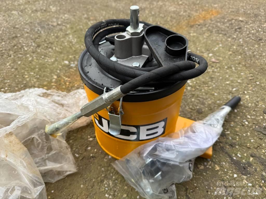 JCB 3CX 4X4 ( UNUSED ) Tractopelle