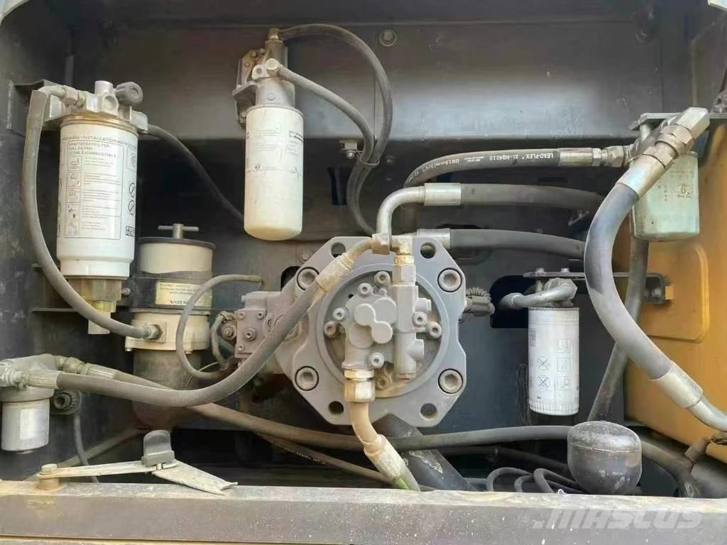 Volvo EC 350DL Pelle sur chenilles