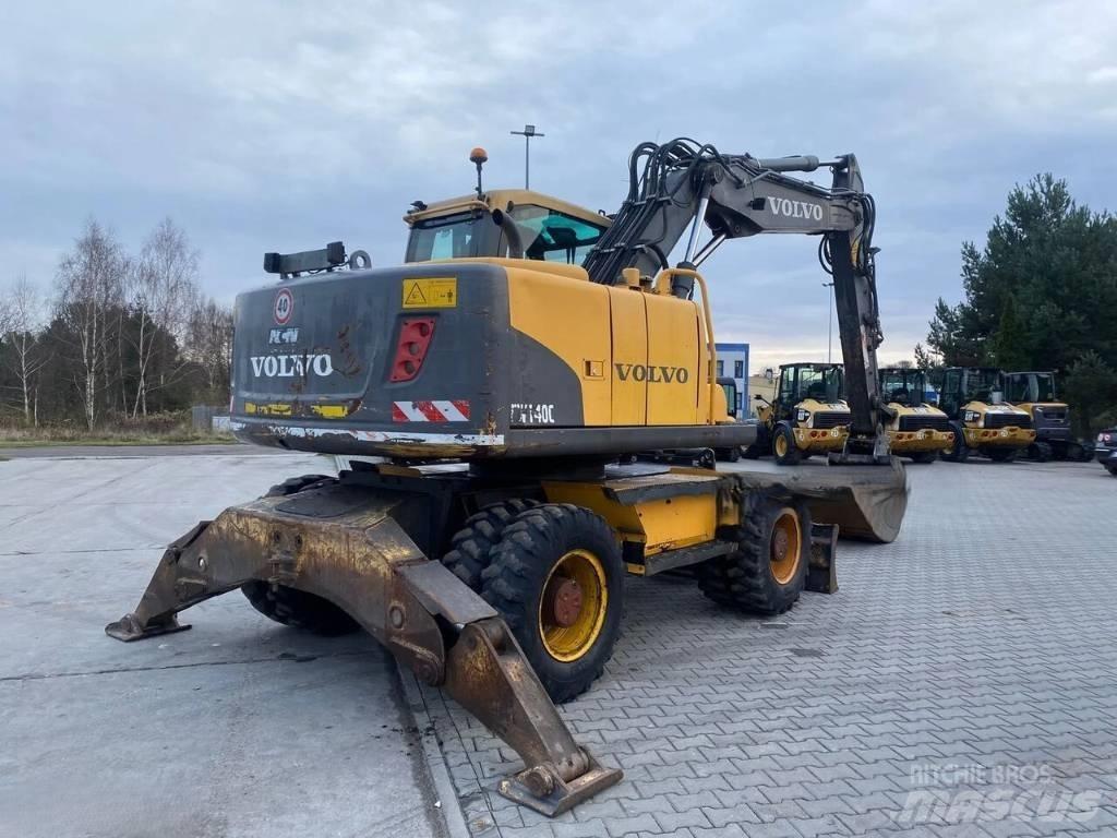 Volvo EW 140 C Pelle sur pneus