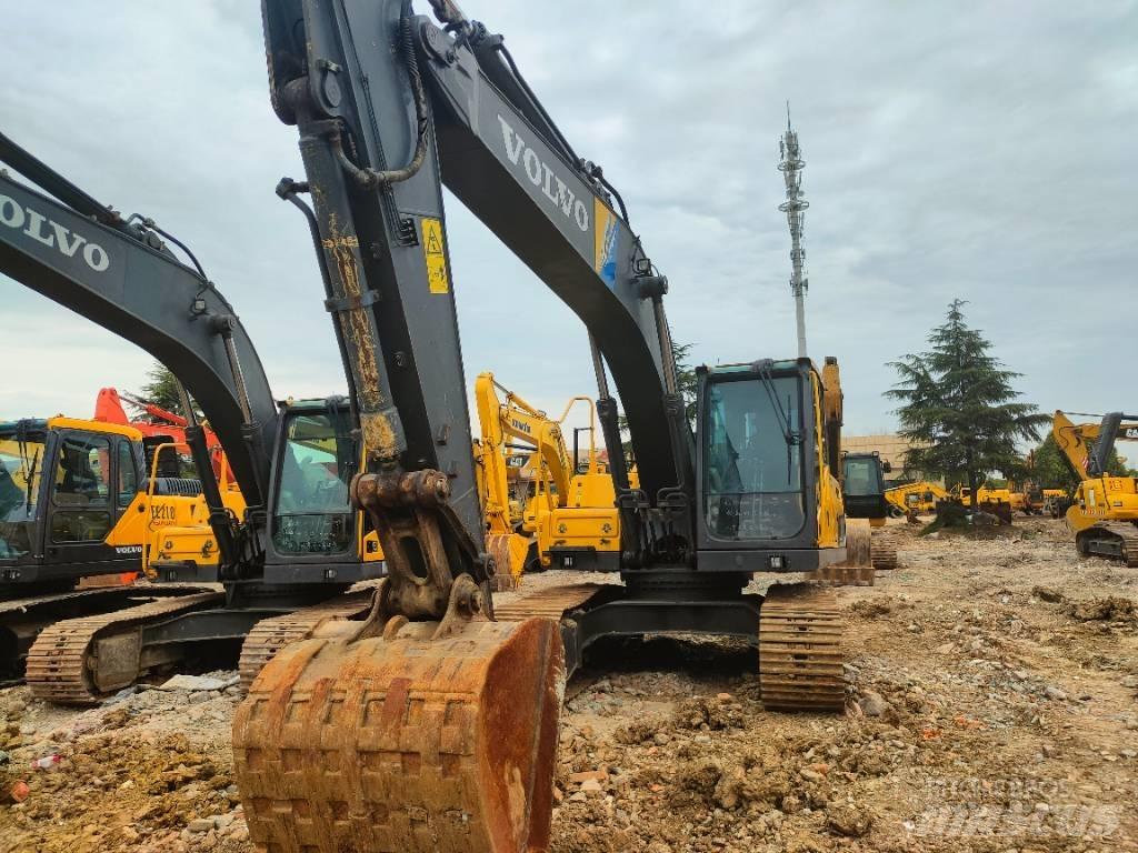 Volvo EC220D Pelle sur chenilles
