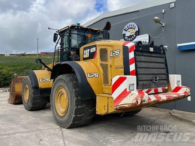 CAT 982 M Chargeuse sur pneus